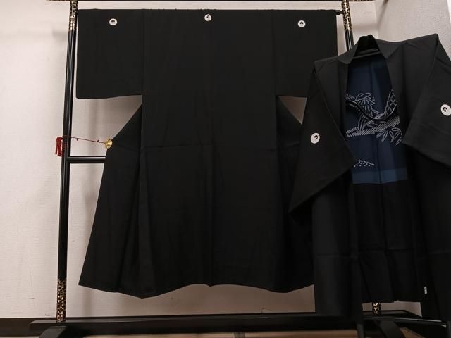 平和屋着物●男性　黒紋付・羽織セット　正絹　逸品　AABJ3959ph