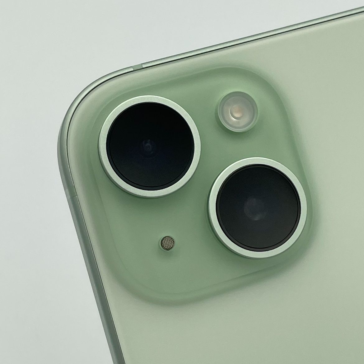 iPhone 15 128GB SIMフリー　グリーン　バッテリー94％ iPhone 15 128GB Green SIMフリー バッテリー94% - メルカリ