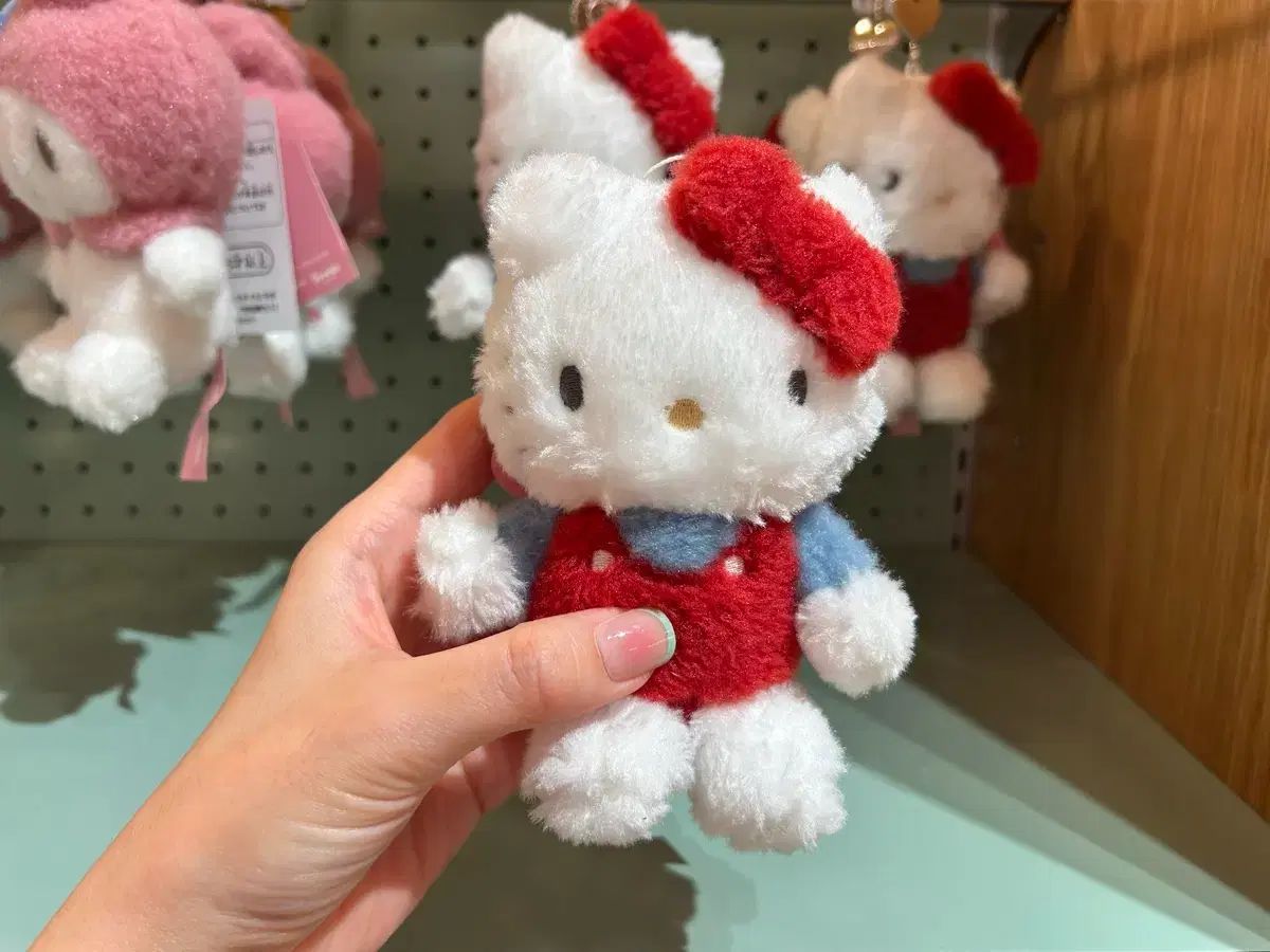 日本 Sanrio House Hello Kitty ぽそぽそマスコットキーホルダー Sanrio House Kitty ぬいぐるみ