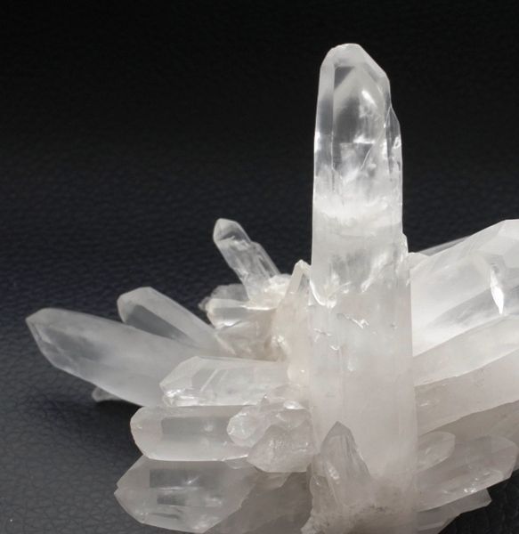 水晶クラスター (154g) マダガスカル産 水晶原石 浄化 インテリア 風水
