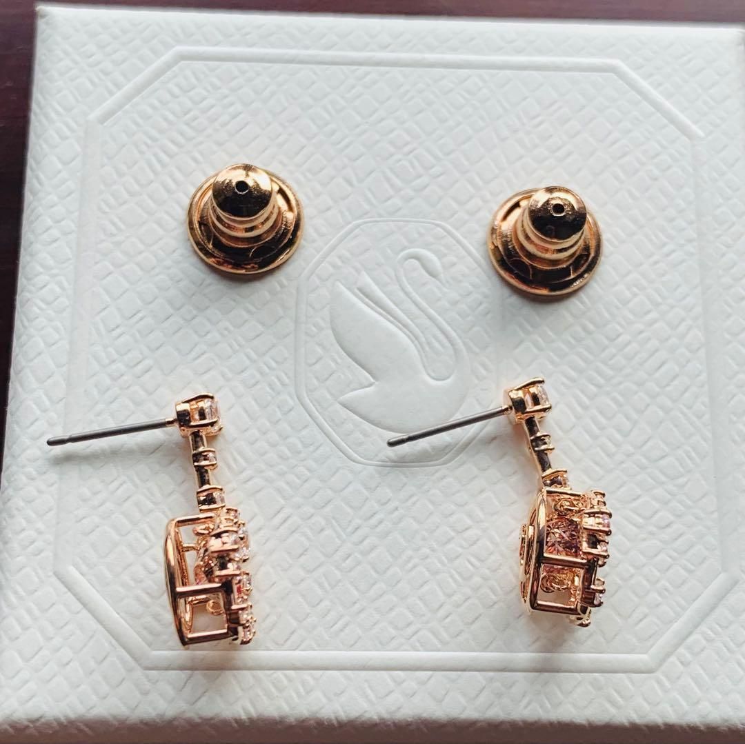 新品　スワロフスキーSwarovski Constella ドロップピアス