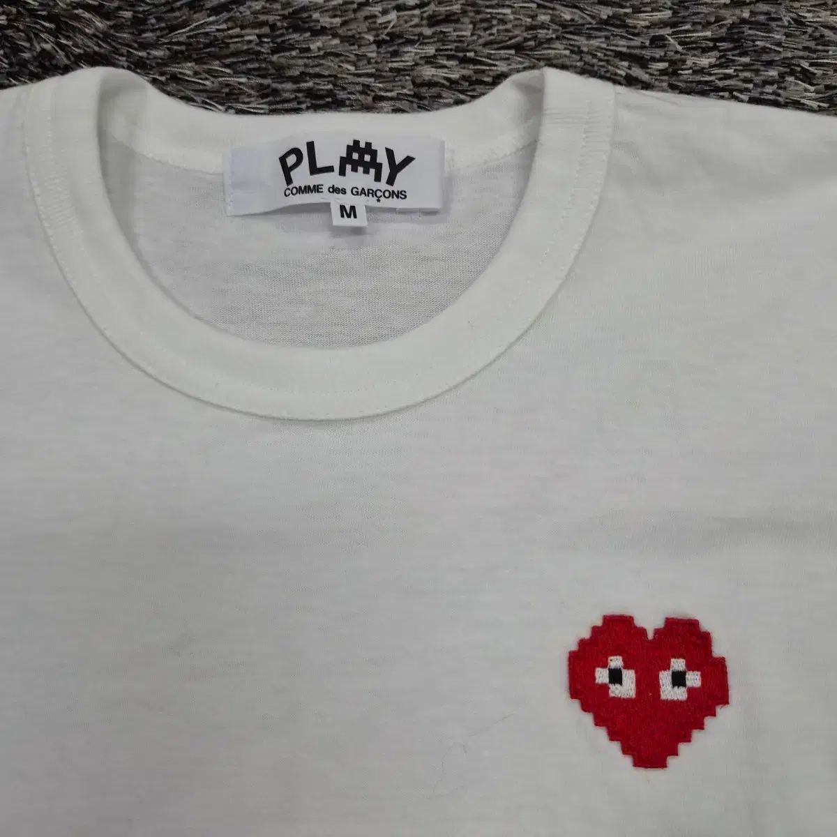 コム・デ・ギャルソン x INVASION ベイ(BAE・ジンソル) 픽셀ワッペン 半袖Tシャツ M