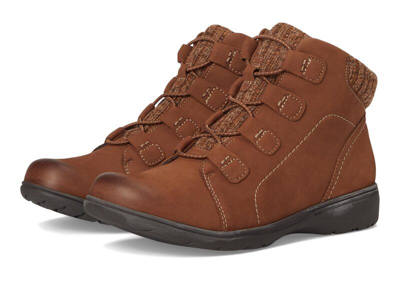 クラークス レディース シューズ ブーツ・レインブーツ Clarks Carleigh Jade Dark Tanubuck タン