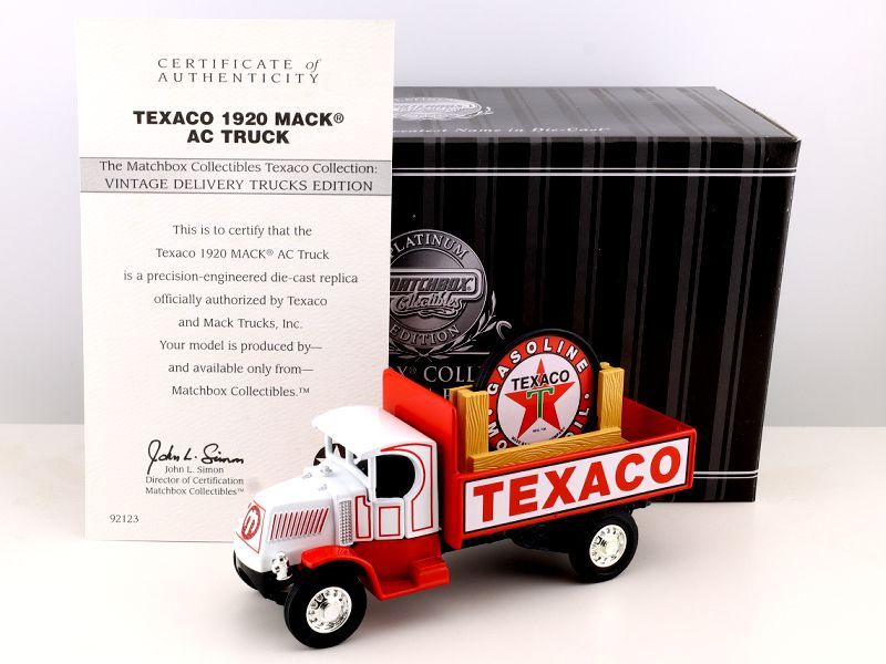 Matchbox Collectibles 1920 Mack AC Truck Texaco マッチボックス海外