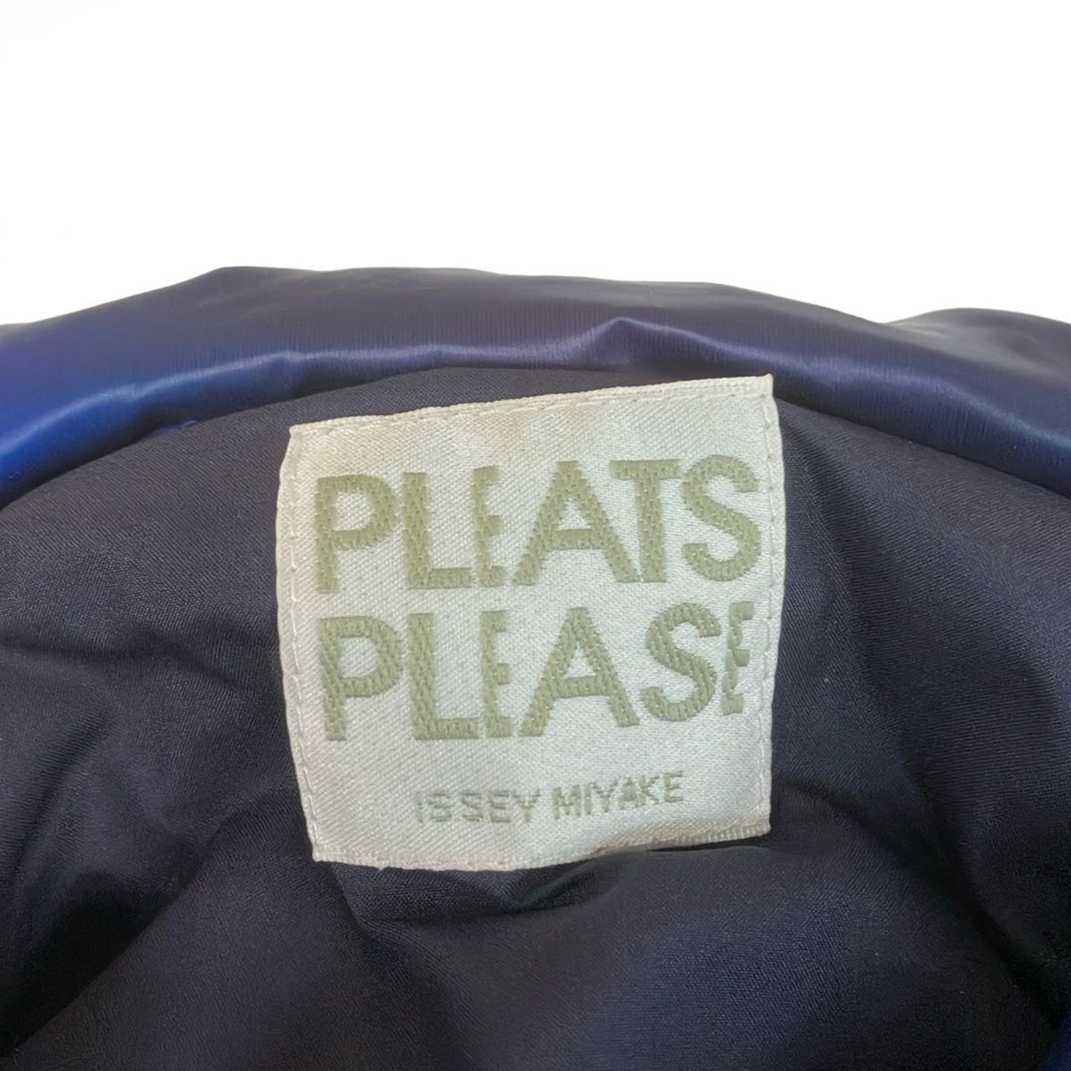 PLEATS PLEASE(プリーツプリーズ) ダウンベスト サイズ3 L レディース - ネイビー×パープル×マルチ 秋/冬