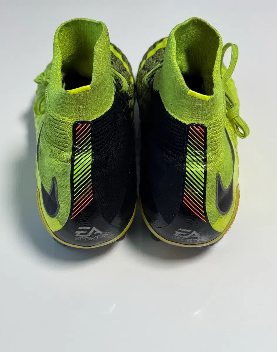 ナイキ ハイパーヴェノム FANTOM 3 DF エリート FG サッカーシューズ 265