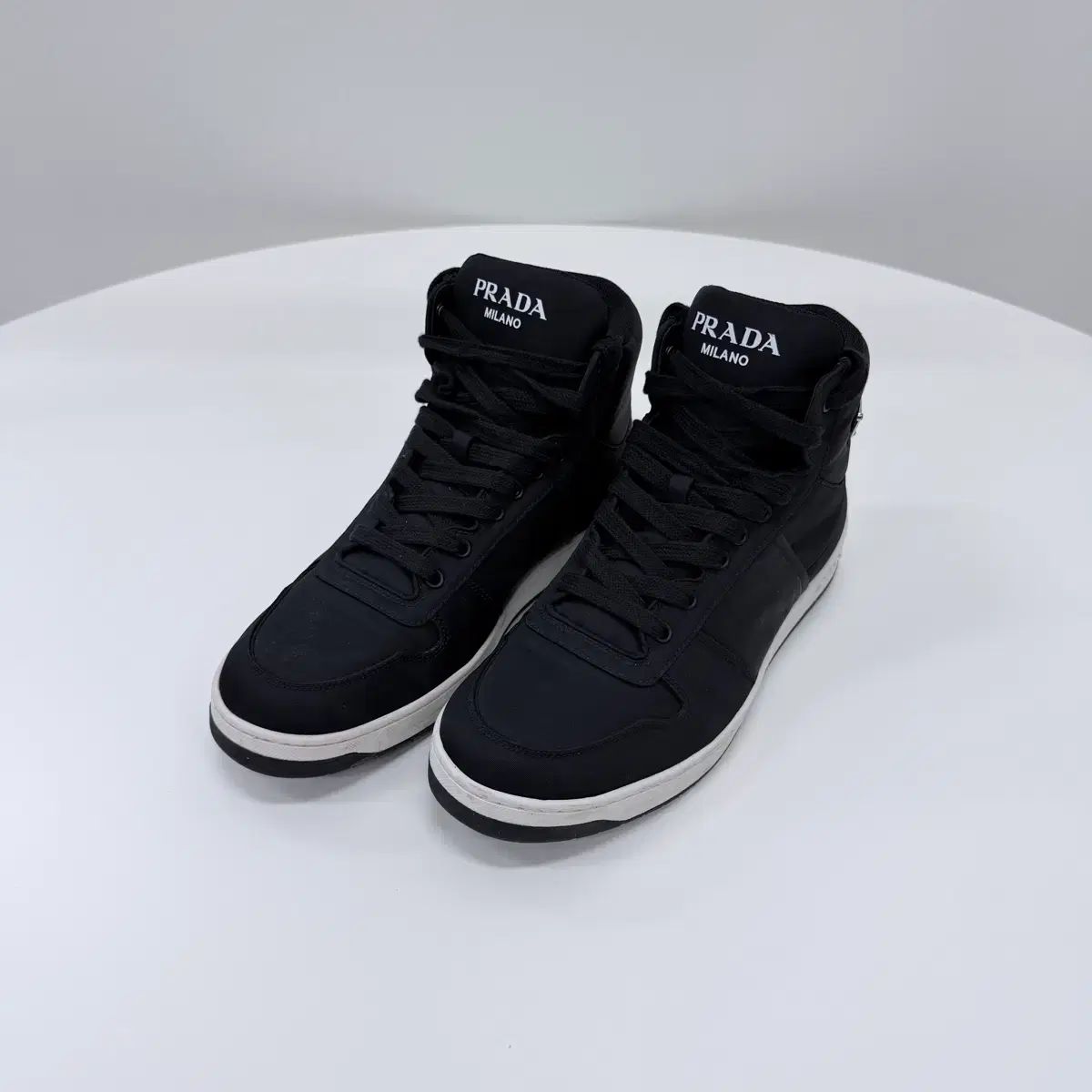 A級/255 PRADA プラダ リナイロン ギャバジン ハイトップ スニーカー ブラック
