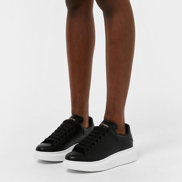 アレキサンダー・マックイーン レディース シューズ スニーカー プリント レザー ロゴ Alexander McQueen Womens Logo Print Leather Oversized Tr アレキサンダー・マックイーン レディース シューズ スニーカー プリント レザー ロゴ Alexander McQueen Womens Logo Print Leather Oversized Tr