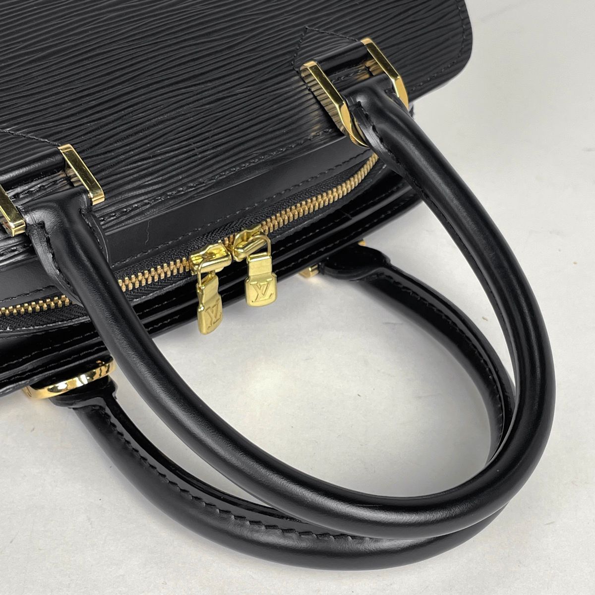 ルイ・ヴィトン Louis Vuitton ポンヌフ ハンドバッグ エピ ノワール