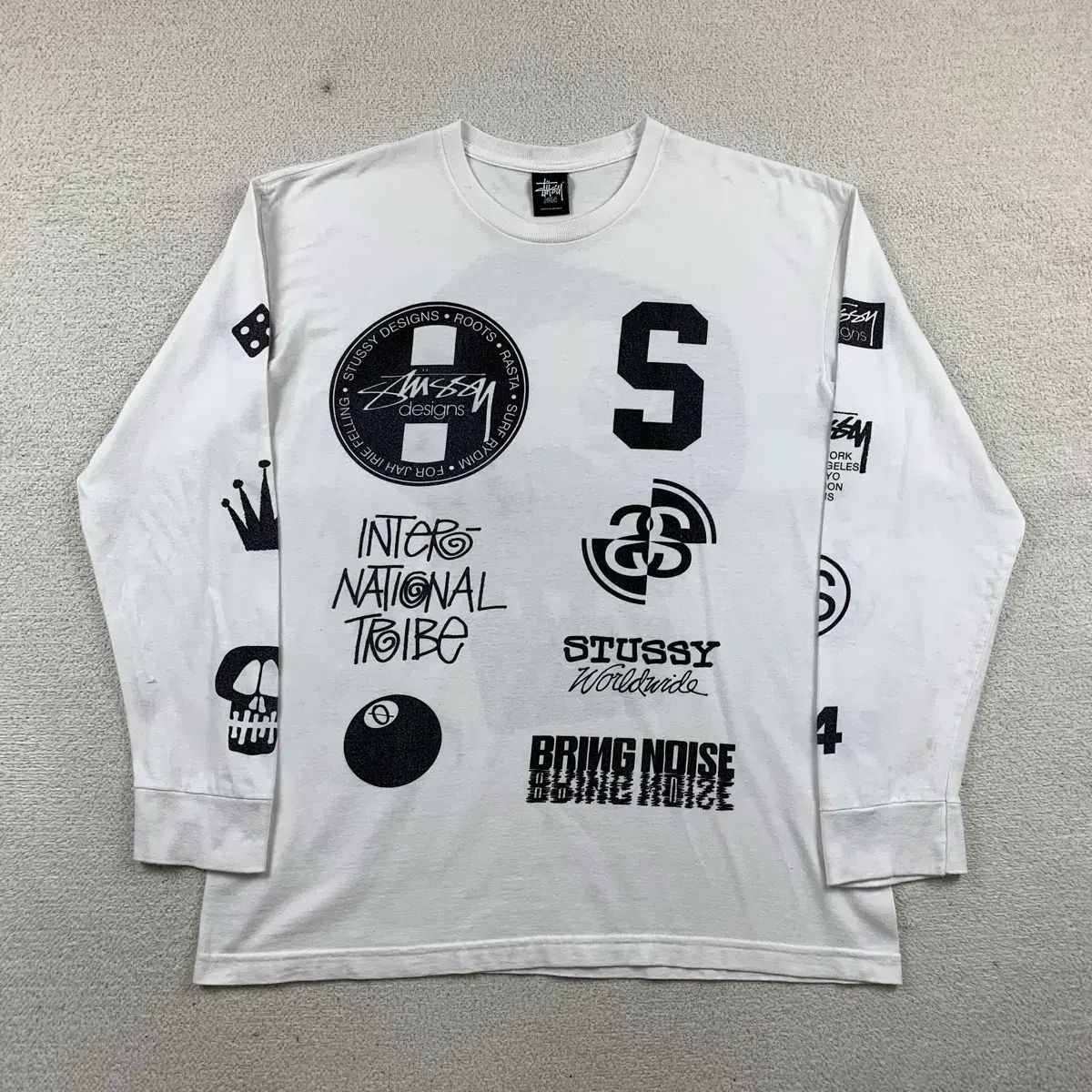 STUSSY ステューシー カレッジ スカル バックロゴ ロングスリーブ Tシャツ 白