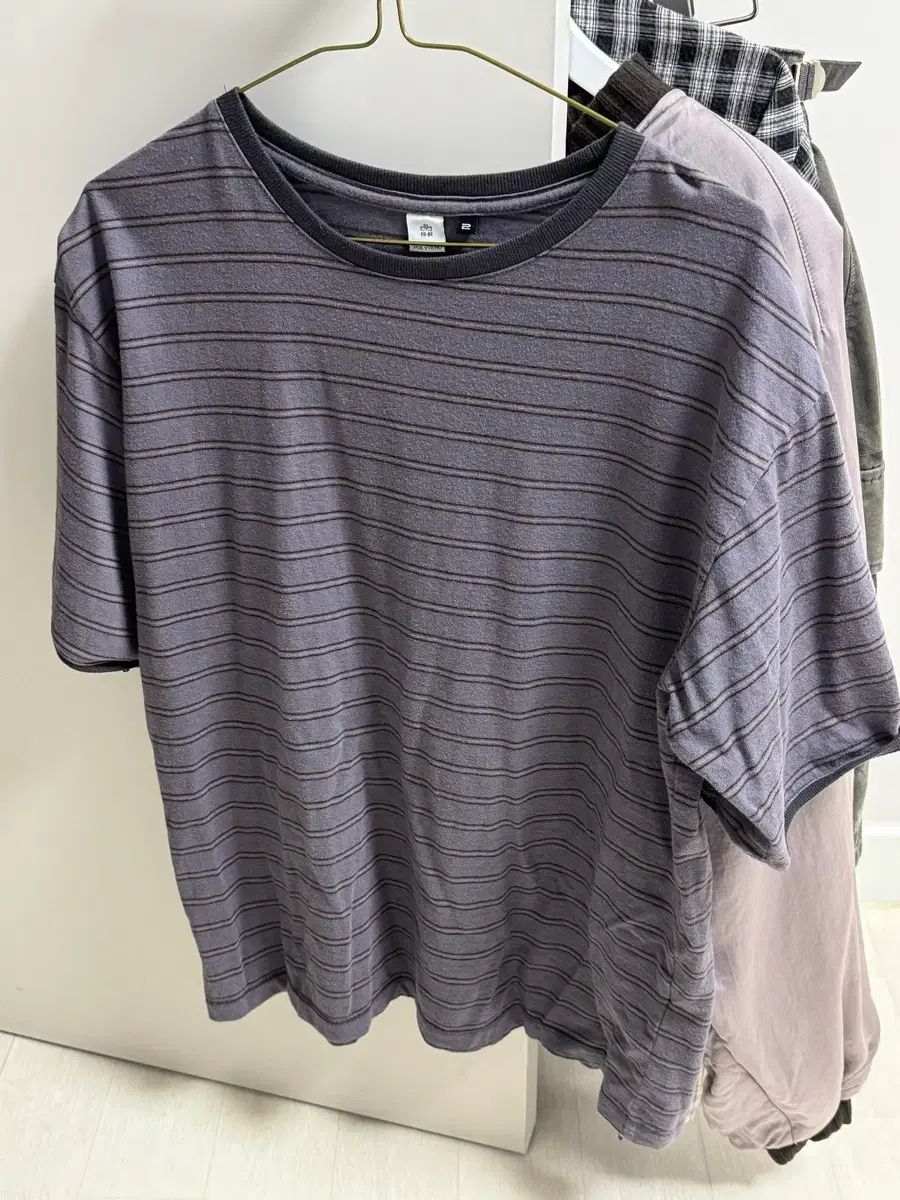 2 POLYTERU ルーズド ストライプ Tシャツ パープル グレー