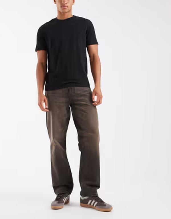 エイソス メンズ ボトムス デニムパンツ ヴィンテージーンズ ASOS DESIGN straight jeans in vintage brown wash BROWN ブラウン