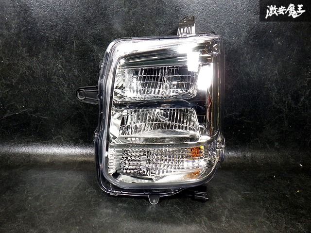 美品！ 即発送】点灯OK！ スズキ純正 DA17W エブリイワゴン 後期 LED