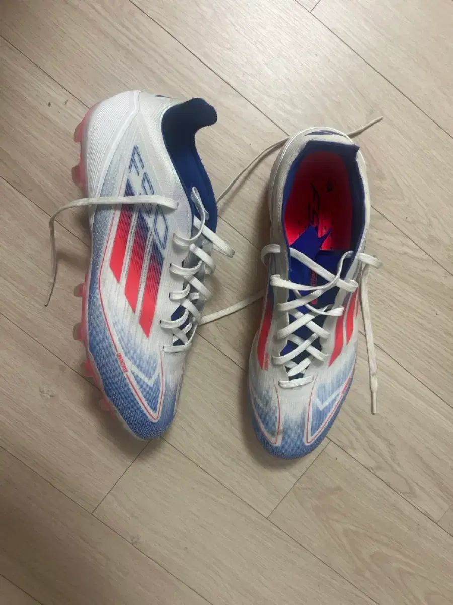 アディダス f50 プロ サッカーシューズ