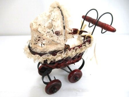 レトロ ミニチュア 乳母車 高さ18×幅20.7×奥行10.5cm 中古■