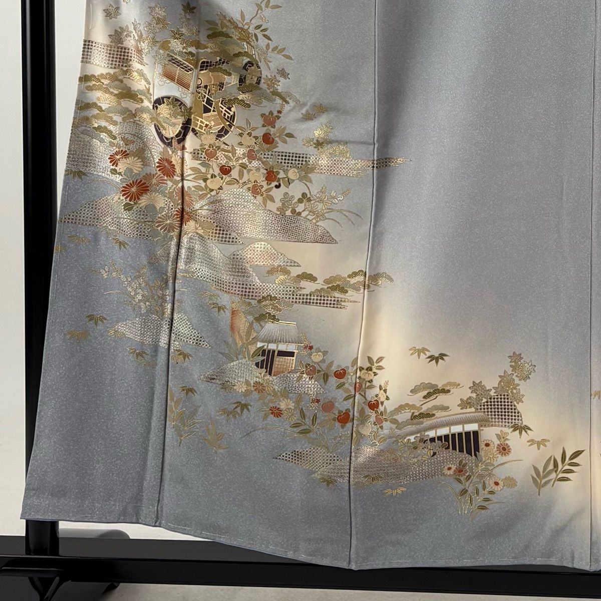訪問着 身丈156.5cm 裄丈64.5cm M 袷 御所車 草花 金銀彩 ぼかし 青灰色 正絹 秀品 【中古】
