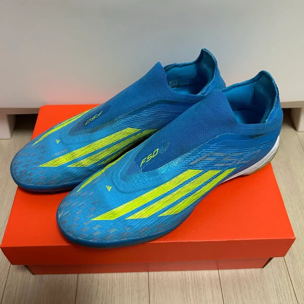 アディダス F50 プロ サッカーシューズ