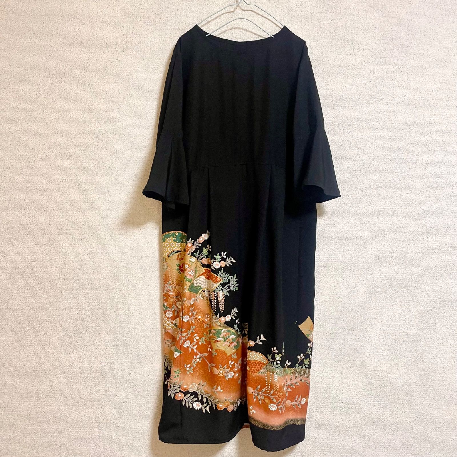 一点物 着物リメイク ロングワンピース ドレス 黒留袖 正絹 地紙花文