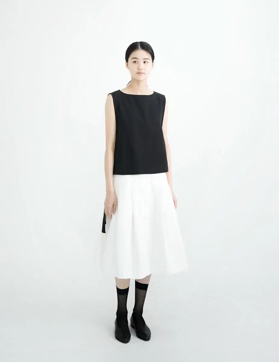 ユノイア linen short vest