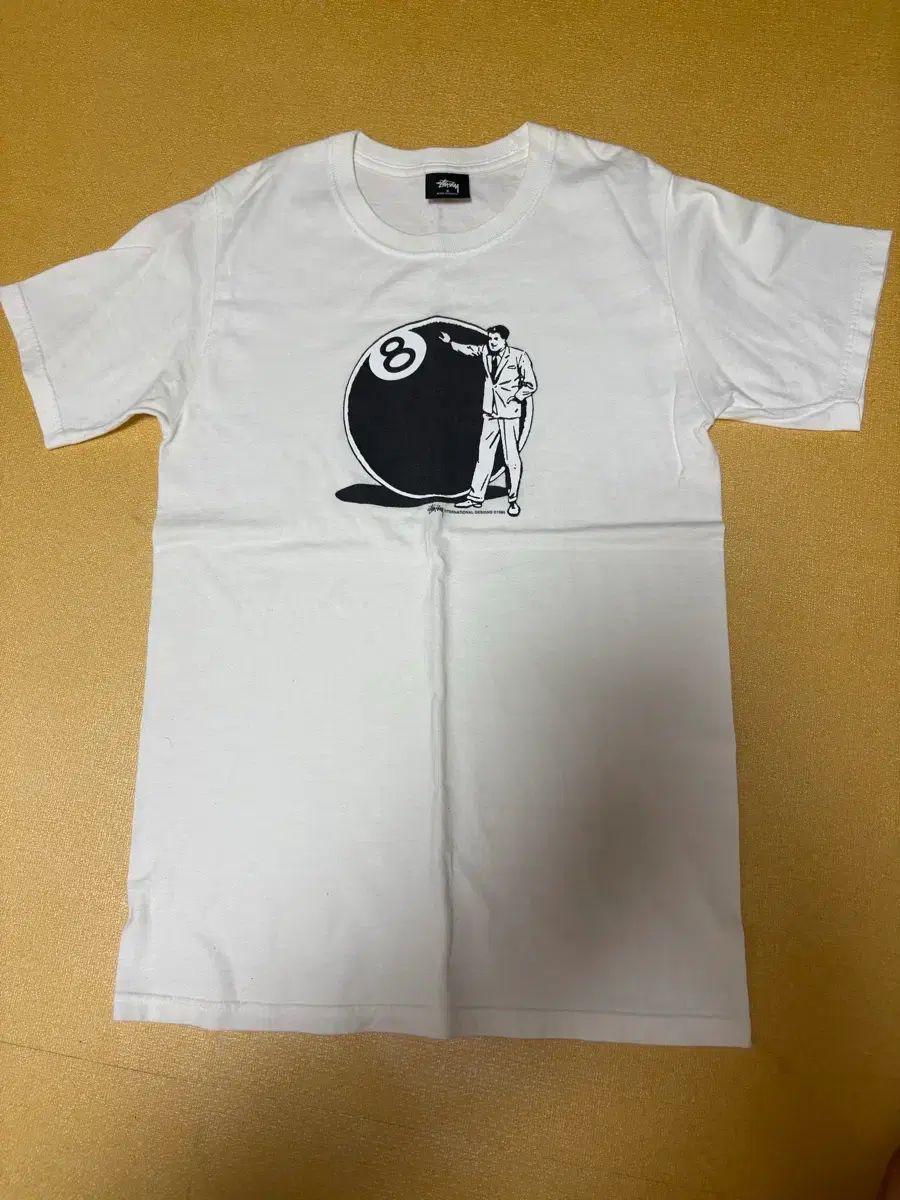 STUSSY 8ボール 半袖Tシャツ 白