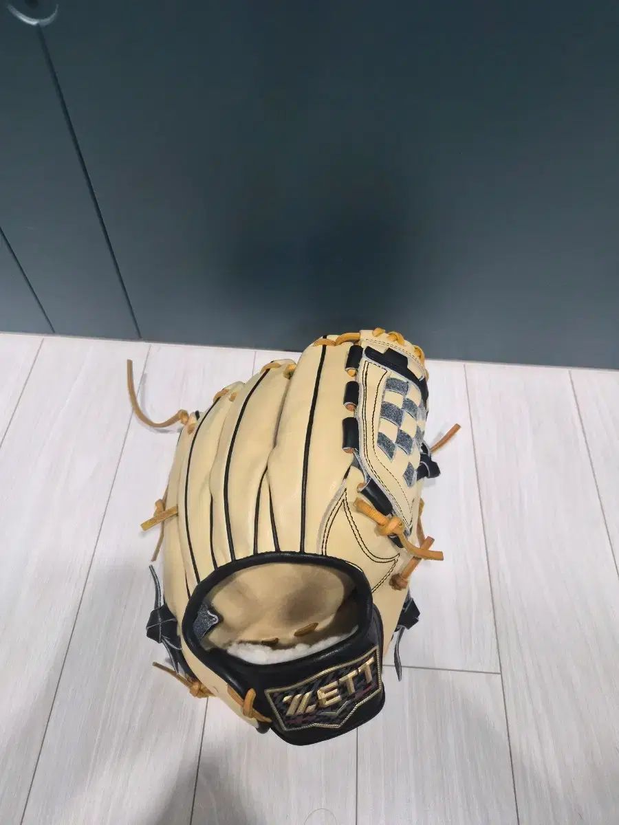 ゼット ゲンタ グローブ 出品 45,849円