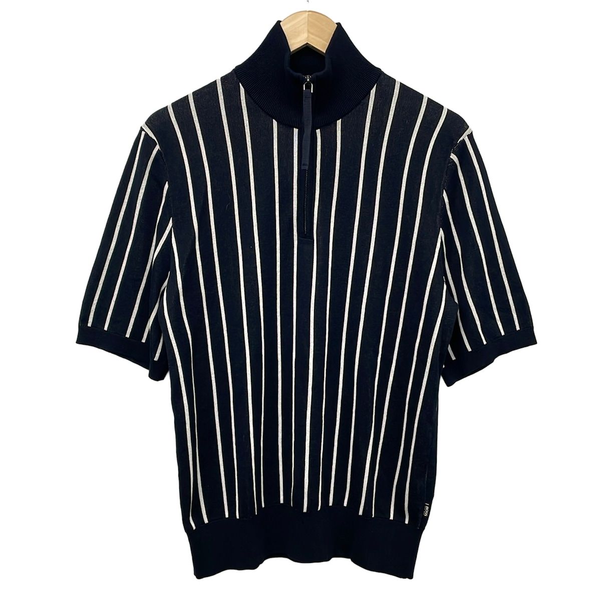 HUGOBOSS(ヒューゴボス) 長袖セーター サイズS メンズ美品 黒×白 ストライプ/ハーフジップ