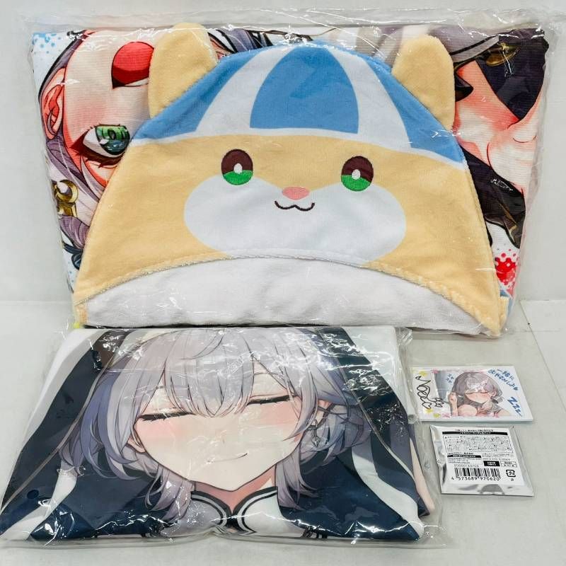 【未開封】 ホロライブ hololive 白銀ノエル 新衣装 ＆ 活動 6周年記念 グッズ / 4種 まとめ セット チェキ風 ブロマイド サイン入り 抱き枕カバー 団員さん フード付 タオル ノエちゃん ランダム 缶バッジ