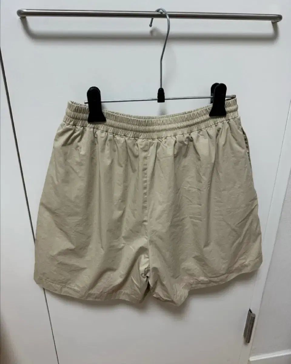 KINDERSALMON キンダーサルモン ベージュ ショーツ :)