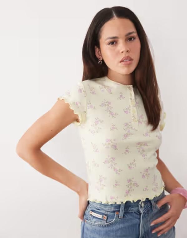 ミスセルフフリッジ レディース トップス シャツ フラワー柄 リブ フラワー Misselfridge short sleeve ribbed henley tee in lemon floralem