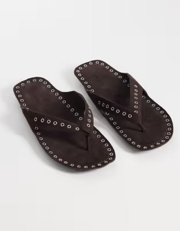 エイソス レディース シューズ サンダル スエード ASOS DESIGN Fisher premium grommet flip flop sandals in chocolate suede CH