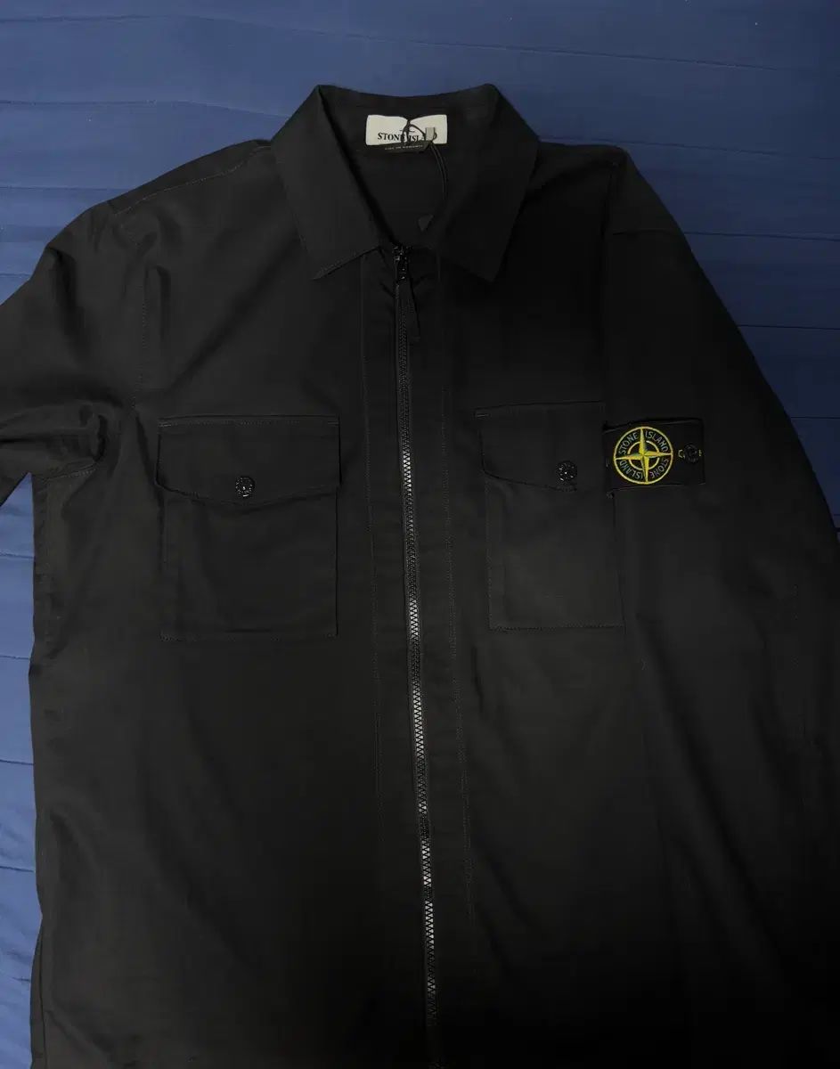 ストーンアイランド ジップアップ シャツ ブラック (正規品/L)