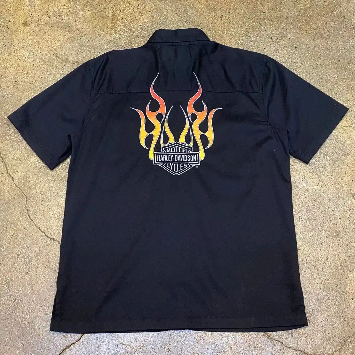 00s USA製ヴィンテージ　Harley-Davidson フレイムTシャツ 00s USA アメリカ ヴィンテージ ハーレーダビッドソン フレイム 刺繍