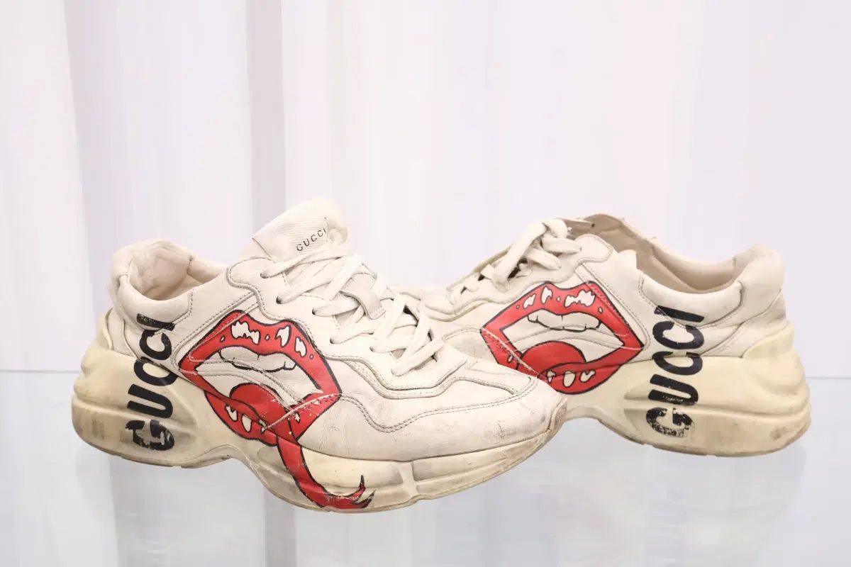 グッチ ライトン ダーティー リップ スニーカー 552089