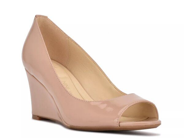 ナインウェスト レディース シューズ パンプス ケープデザイン キャップ ケープ Nine West Cape Wedge Pump Beige ベージュ