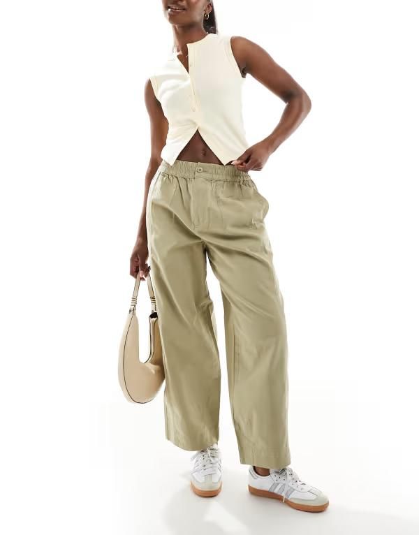 エイソス レディース ボトムス カジュアルパンツ パンツ ASOS DESIGN laundered barrel leg pull on pants Khaki カーキ