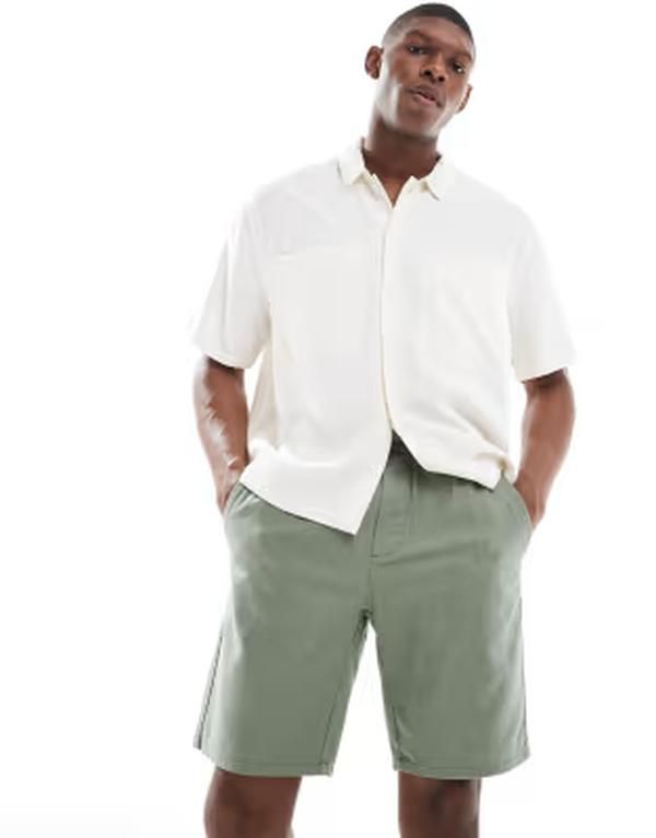 オンリーアンドサンズ メンズ ボトムス ハーフパンツ・ショーツ ショートパンツ リネン ONLY SONS linen blend tie waist shorts in dark sage Sea