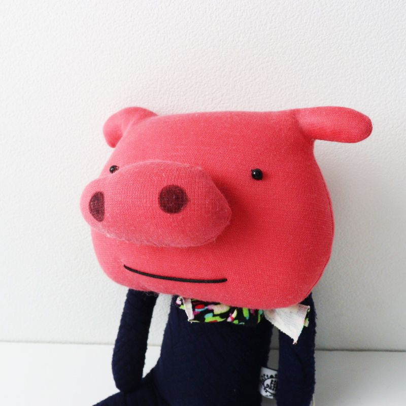 【タグ付き】BOBBY DAZZLER(ボビーダズラー)ブタ ボビーダズラー BOBBY DAZZLER ブタ ぬいぐるみ＼ピンク ネイビー 一点