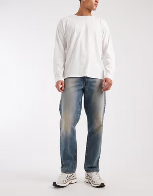 エイソス メンズ ボトムス デニムパンツ ジーンズ ASOS DESIGN straight jeans in mid wash Mid wash blue ブルー