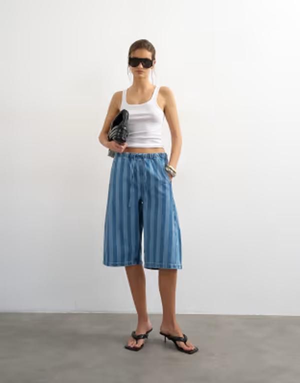 トップショップ レディース ボトムス ハーフパンツ・ショーツ プリント ショートパンツ デニム Topshop denim pull on barrel shortstriped print Blue