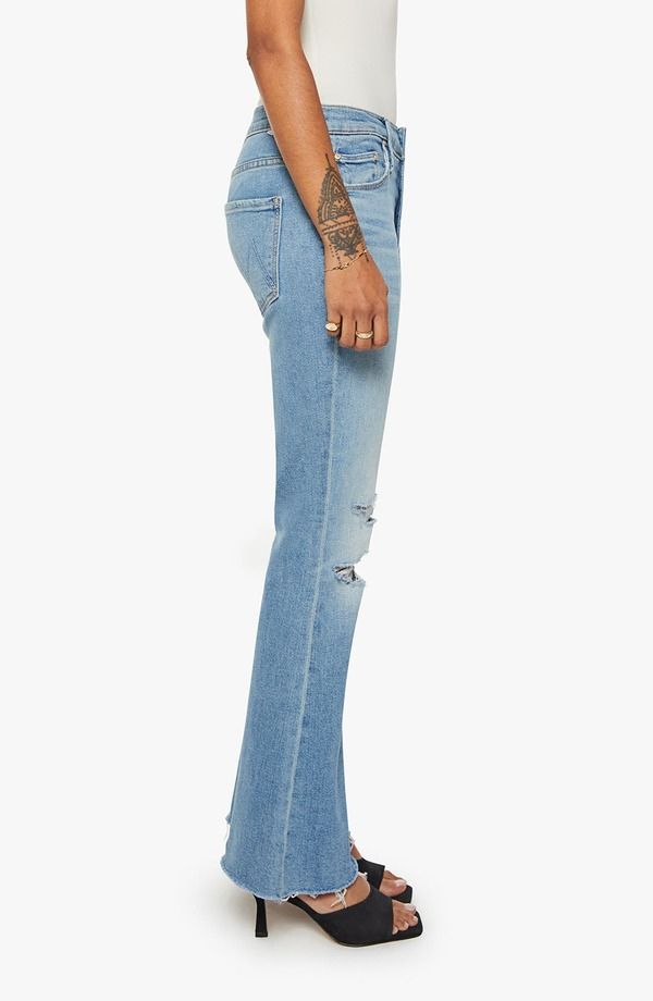 マザー レディース ボトムス デニムパンツ プチ ジーンズ MOTHERipped Flare Jeans Petite CHAOS IS CALLING マザー レディース ボトムス デニムパンツ プチ ジーンズ MOTHERipped Flare Jeans Petite CHAOS IS CALLING