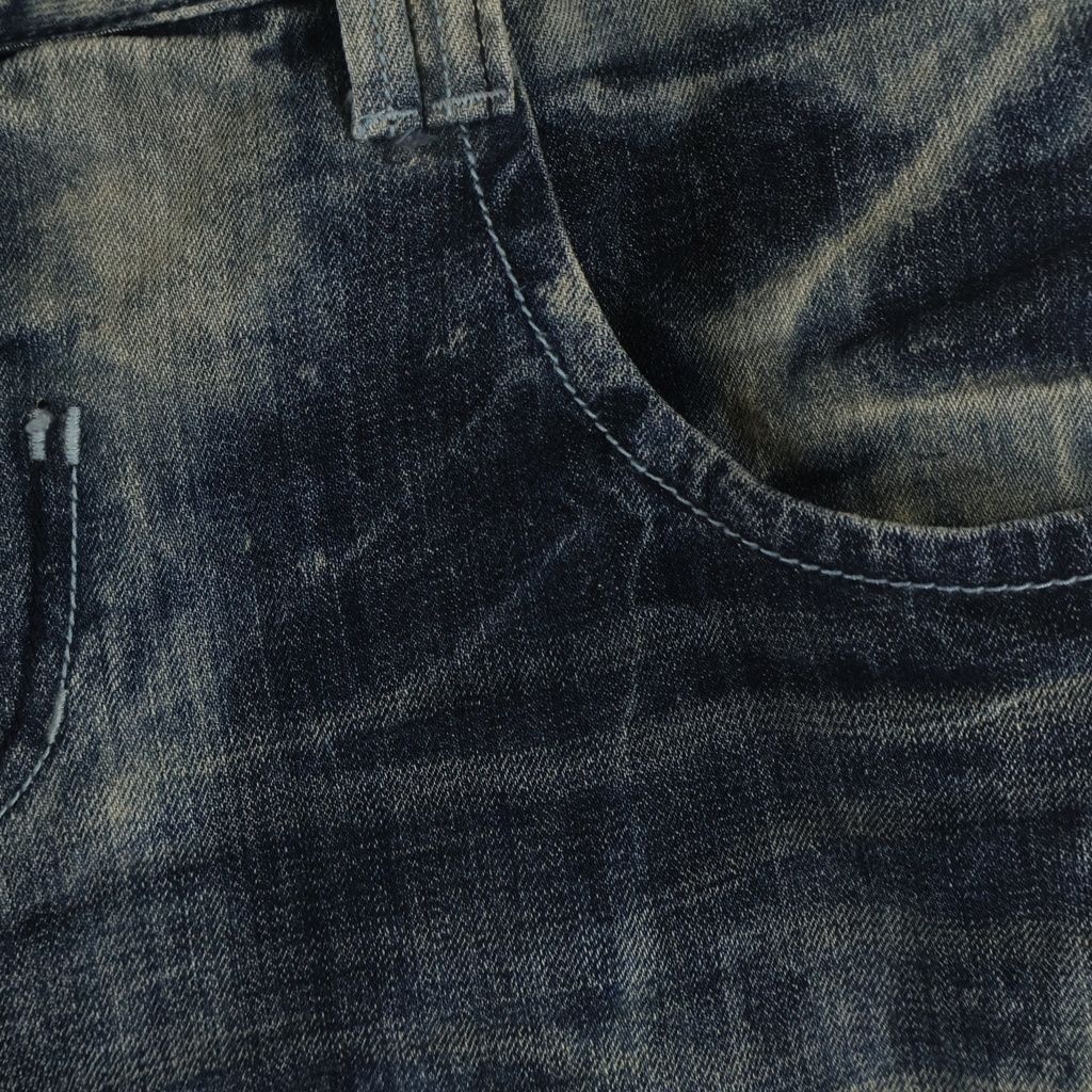 EVISU (エビス) ダメージ加工 バック刺?デザイン デニムパンツ