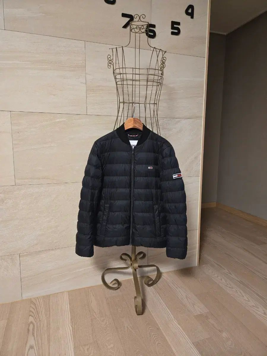 XS/55 Tommy Hilfiger レディース ダックダウン 軽量ダウン