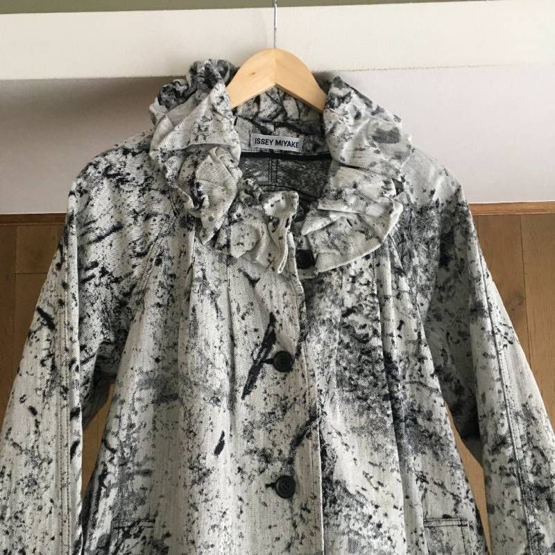美品 ISSEY MIYAKE イッセイミヤケ デニム コート1 IM73FA519 - メルカリ