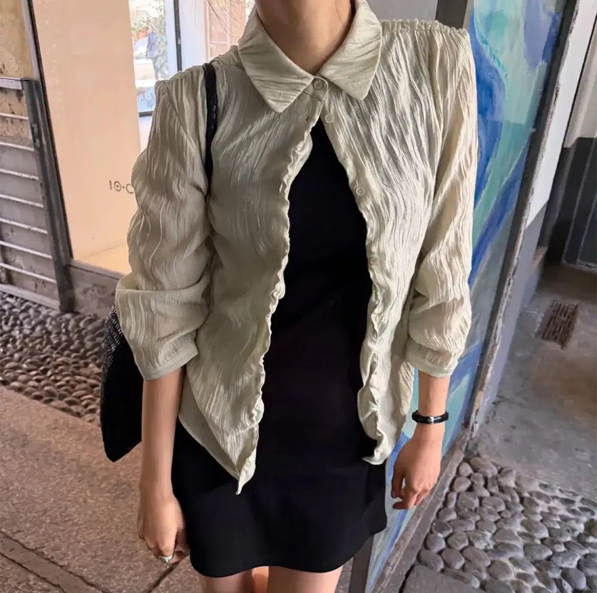新品) ホワス リリーフブラウス RELIEF SLEEVE BLOUSE