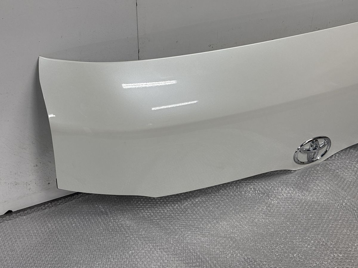 返品再販】トヨタ 200 ハイエース レジアスエース ナロー/標準ボディ