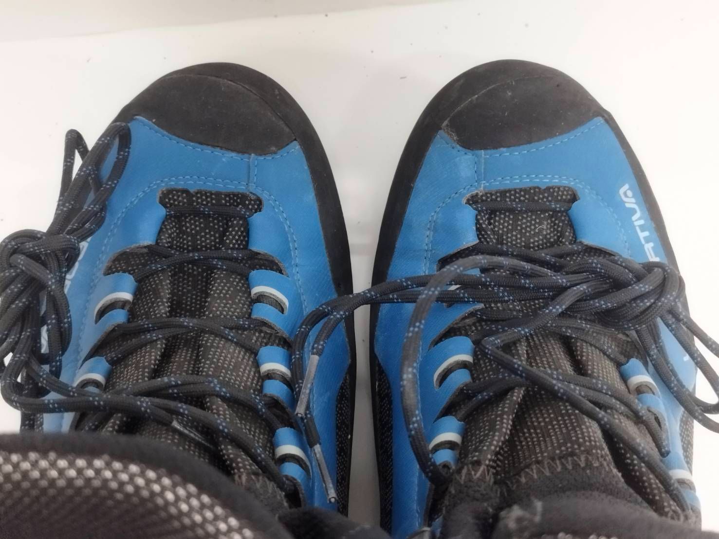 良品】LA SPORTIVA トランゴタワー GTX/登山靴/EU45/29.0～29.5cm相当 