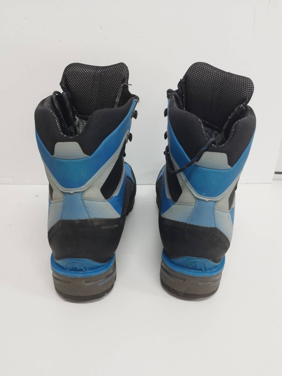 良品】LA SPORTIVA トランゴタワー GTX/登山靴/EU45/29.0～29.5cm相当 