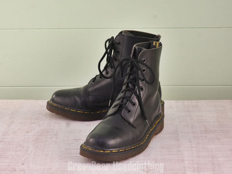 F103 イギリス製 Dr.Martens ビンテージ レディースブーツ 黒 23.5cmくらい