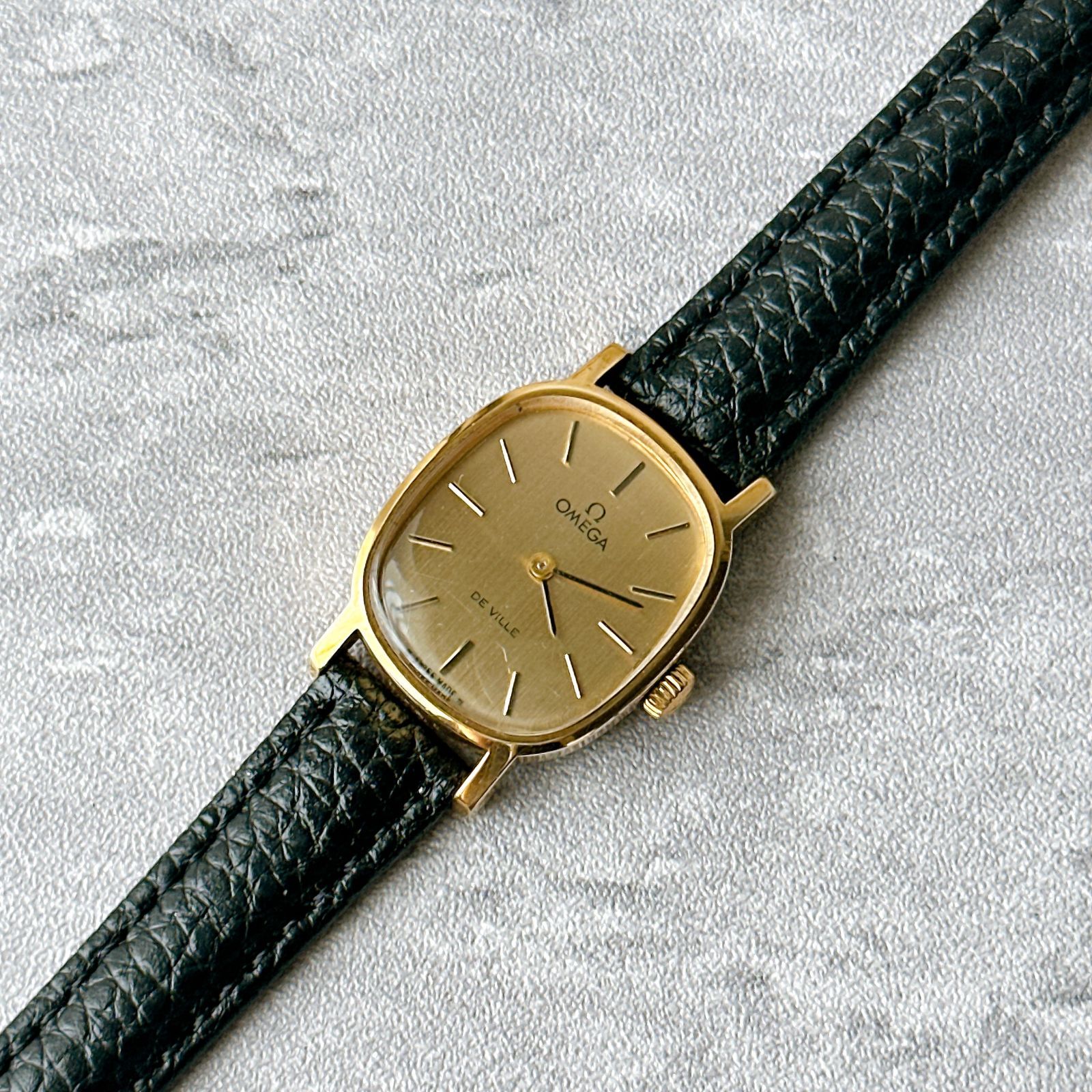 OMEGA レディース 手巻き時計 ゴールドカラー　De ville デヴィル OMEGA De Ville オメガ デビル レディース ゴールドカラー 手巻き