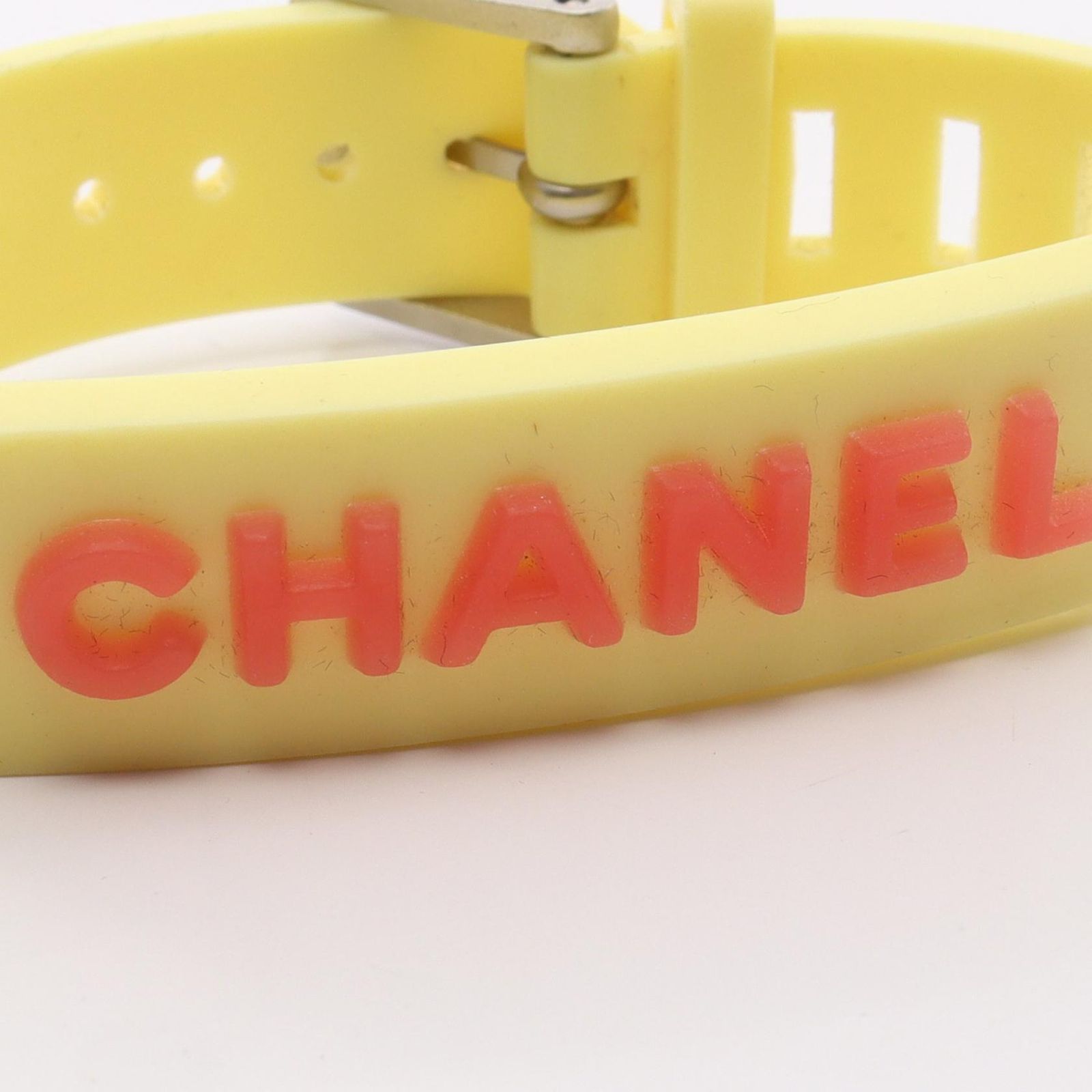 シャネル CHANEL ブレスレット ラバーバンド イエロー その他 ロゴ